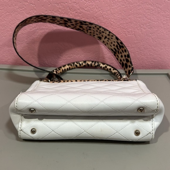 Guess Leo Stud Flap Crossbody Handbag Animal print White Brown Embelished - Picture 5 of 7